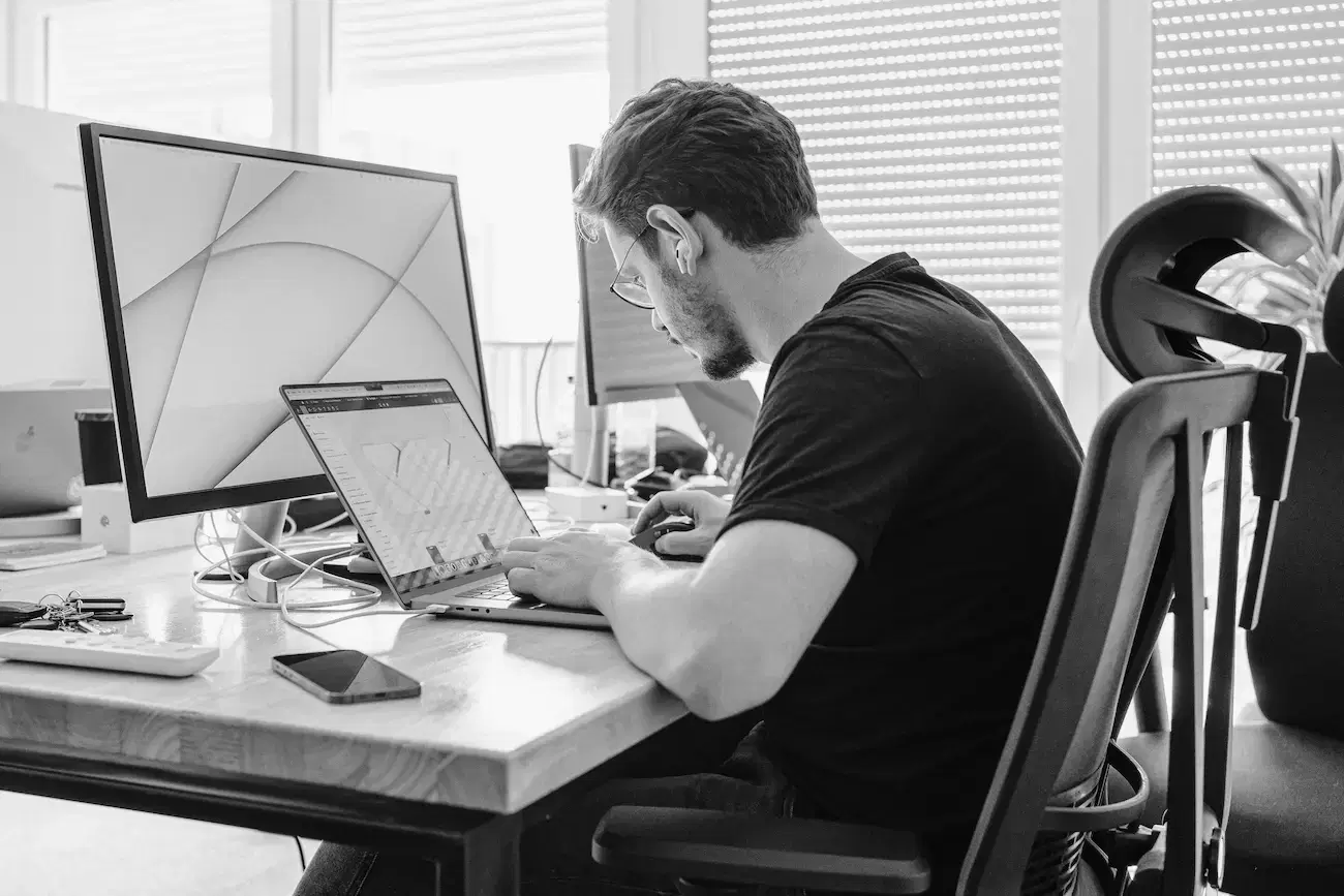 Designing for Failure: Chaos Engineering and Resilience Patterns at Scale